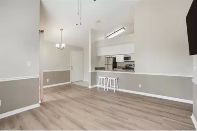 3002 W Cleveland Street #E10, Tampa, FL 33609 - Photo 11