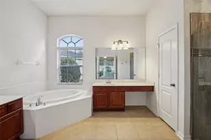 1804 Prairie Grass Ln, Valrico, FL 33594 - Photo 31