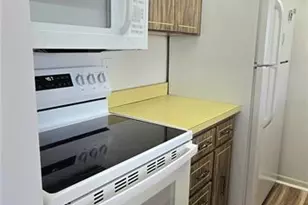 12200 Vonn Rd, Largo, FL 33774 - Photo 15