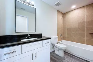 4368 Cambio Gdns Ct, Tampa, FL 33610 - Photo 23