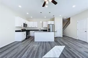 4368 Cambio Gdns Ct, Tampa, FL 33610 - Photo 9