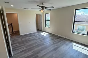 4370 Cambio Gdns Ct, Tampa, FL 33610 - Photo 15