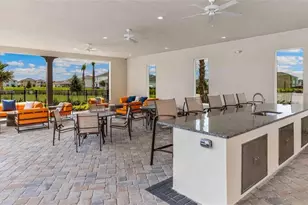 34328 Redwood Dawn Ln, Wesley Chapel, FL 33543 - Photo 17