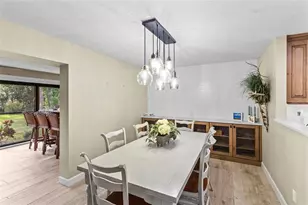 7143 Fairway Bend Ln, Sarasota, FL 34243 - Photo 9