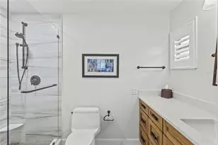 7143 Fairway Bend Ln, Sarasota, FL 34243 - Photo 17