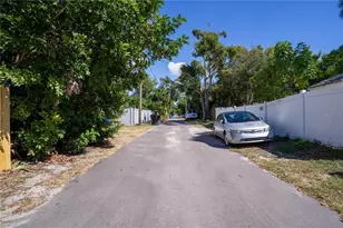 4350 2nd Ave S, Saint Petersburg, FL 33711 - Photo 27