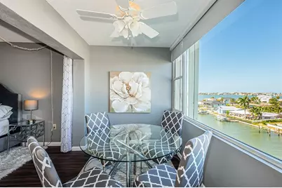 4725 Cove Circle #604, Saint Petersburg, FL 33708 - Photo 5
