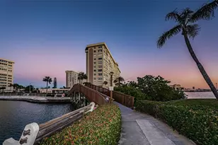 4725 Cove Cir, Saint Petersburg, FL 33708 - Photo 45