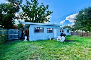 1604 Crystal Ct E, Lakeland, FL 33801 - Photo 33
