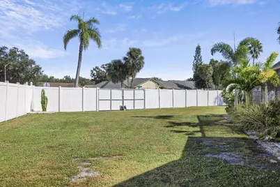 6502 Ranger Drive, Tampa, FL 33615 - Photo 9