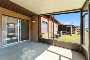 9519 Fieldview Cir, Thonotosassa, FL 33592 - Photo 23