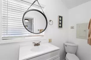 810 22nd St N, Saint Petersburg, FL 33713 - Photo 29