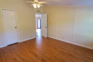 2403 Metro Dr, Ruskin, FL 33570 - Photo 7