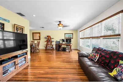 4201 46th Avenue S, Saint Petersburg, FL 33711 - Photo 5