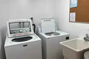 203 Mariner Dr, Tarpon Springs, FL 34689 - Photo 43