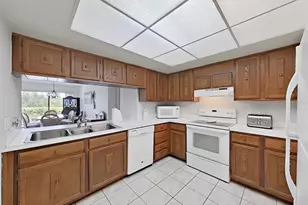 203 Mariner Dr, Tarpon Springs, FL 34689 - Photo 17