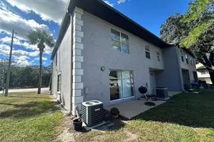 5112 Sunridge Palms Dr, Tampa, FL 33617 - Photo 21