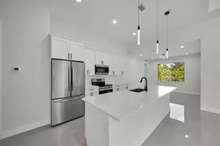 14020 Chesswood Ln, Port Charlotte, FL 33981 - Photo 9