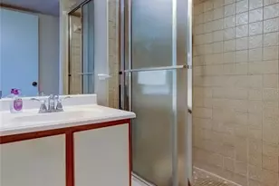 7050 Sunset Dr S, South Pasadena, FL 33707 - Photo 21