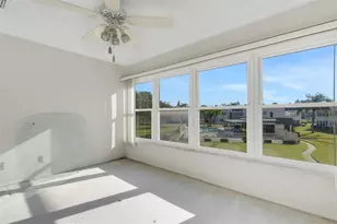 212 Fernwood Cir, Seminole, FL 33777 - Photo 9