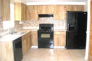 2806 Burr Oak Dr, Tampa, FL 33618 - Photo 3