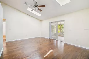 7021 Oregon Chickadee Rd, Weeki Wachee, FL 34613 - Photo 15