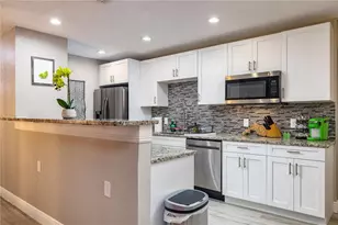 113 W Adalee St, Tampa, FL 33603 - Photo 5