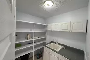 315 Sunburst Ct, Clearwater, FL 33755 - Photo 19