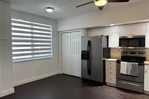 1200 Country Club Dr, Largo, FL 33771 - Photo 23