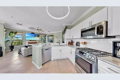 2773 Via Cipriani #1330B, Clearwater, FL 33764 - Photo 11