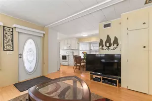 4851 W Gandy Blvd, Tampa, FL 33611 - Photo 15