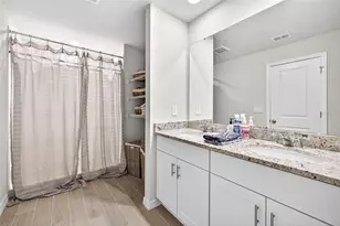 32463 Limitless Pl, Wesley Chapel, FL 33545 - Photo 31