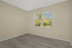 12542 Candleberry Cir, Tampa, FL 33635 - Photo 9