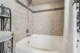 1627 Hammocks Ave, Lutz, FL 33549 - Photo 29