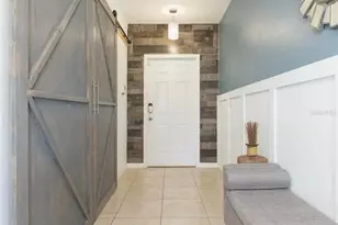 1601 Climbing Dayflower Dr, Ruskin, FL 33570 - Photo 3