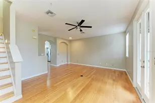2926 Bayshore Pointe Dr, Tampa, FL 33611 - Photo 9