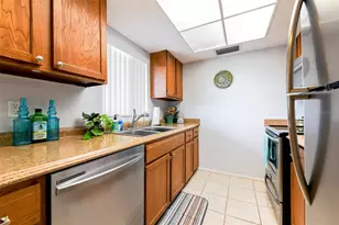 305 Tarpon Point, Tarpon Springs, FL 34689 - Photo 7