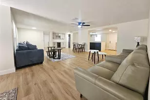 9218 Memorial Hwy, Tampa, FL 33615 - Photo 9
