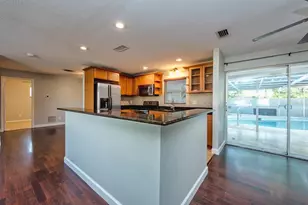 1877 Dawn Dr, Clearwater, FL 33763 - Photo 7