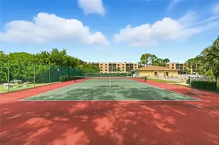 5775 Park St N, Saint Petersburg, FL 33709 - Photo 41