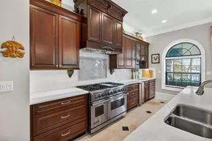 7974 9th Ave S, Saint Petersburg, FL 33707 - Photo 15