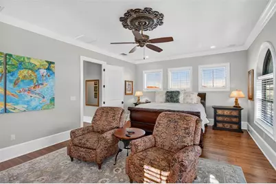 7974 9th Avenue S, Saint Petersburg, FL 33707 - Photo 35