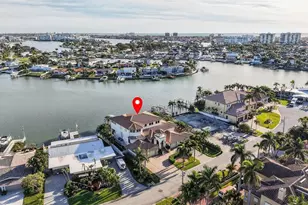 7974 9th Ave S, Saint Petersburg, FL 33707 - Photo 3