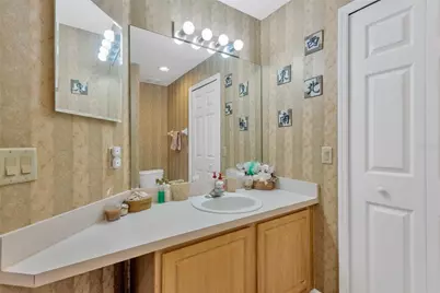 8805 Casablanca Way, Tampa, FL 33626 - Photo 19