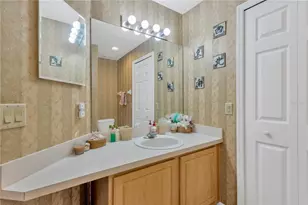 8805 Casablanca Way, Tampa, FL 33626 - Photo 19