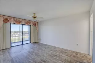 9450 Harbor Greens Way, Seminole, FL 33776 - Photo 29