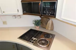 5421 Powhattan St, Zephyrhills, FL 33542 - Photo 33