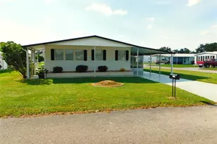 5421 Powhattan St, Zephyrhills, FL 33542 - Photo 1