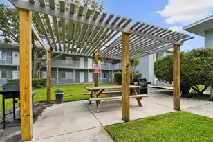379 47th Ave N, Saint Petersburg, FL 33703 - Photo 51