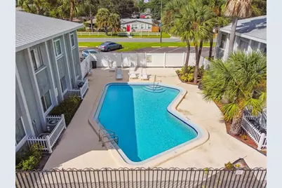 379 47th Avenue N #212, Saint Petersburg, FL 33703 - Photo 3